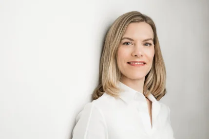 Julia Holze